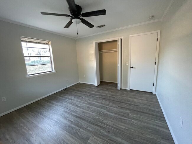 Secondary Bedroom - 617 County Road 805A