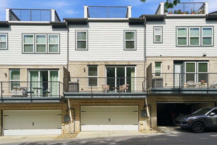 Building Photo - 507 Upper Stone Cir