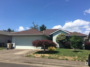 Building Photo - Fantastic Home In SW Corvallis with Landsc...