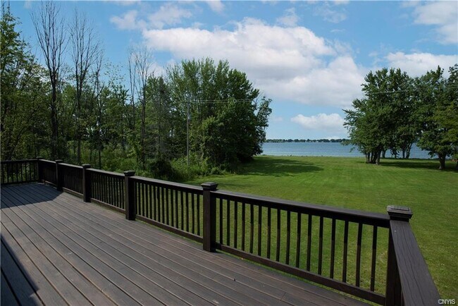 Building Photo - 8861 Shellman Dr
