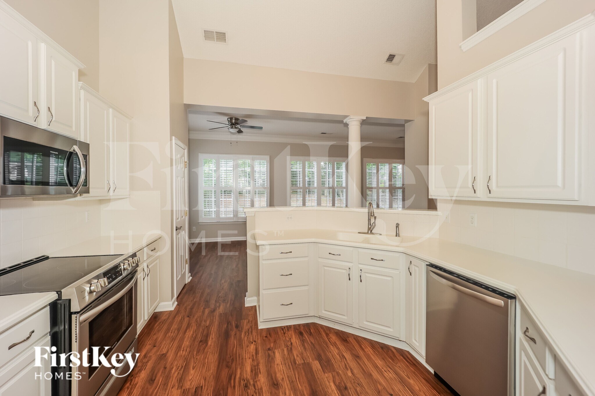 Building Photo - 17 Arbor Way