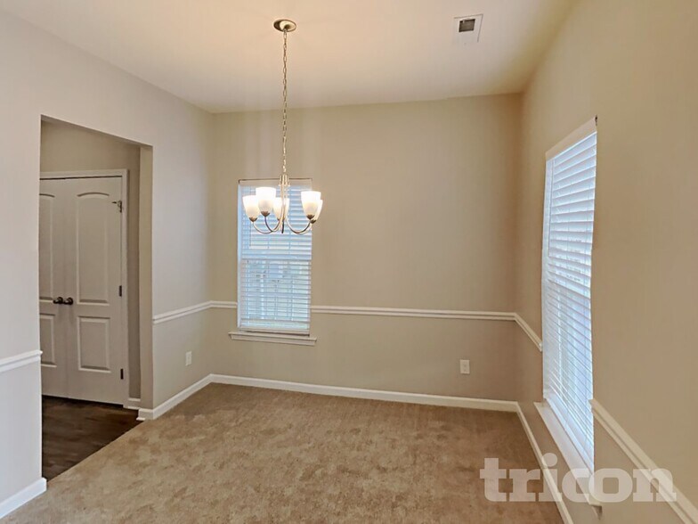 Building Photo - 5775 Midstream Cir