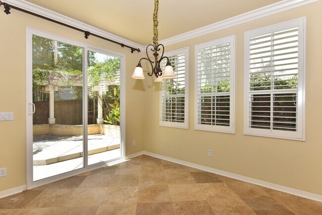 Building Photo - 6941 Waters End Dr