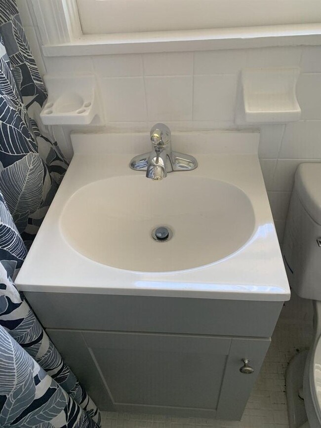 Building Photo - Beautiful Brick Ranch on Expansive Private Lot Near Athens