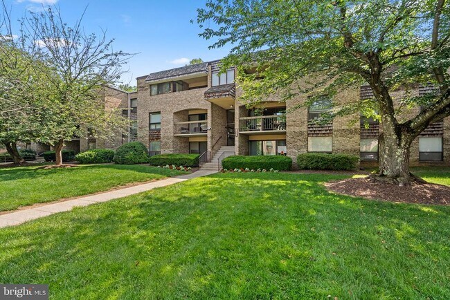 Building Photo - 435 Christopher Ave