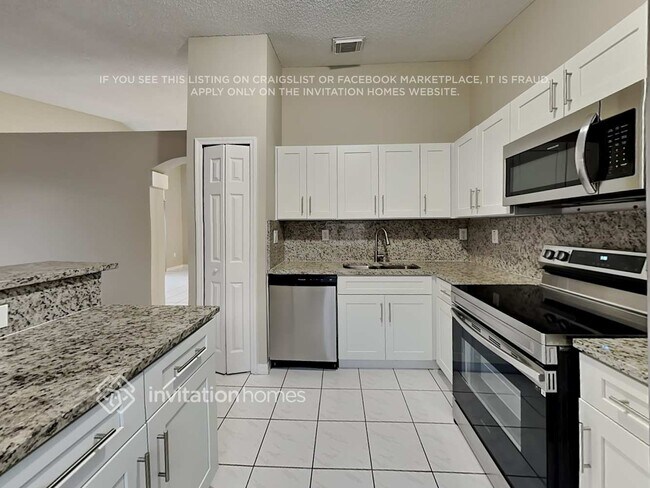 Building Photo - 15745 SW 82nd St