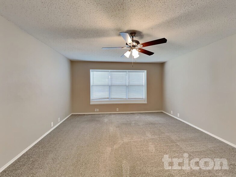 Building Photo - 7005 Bridlewood Dr