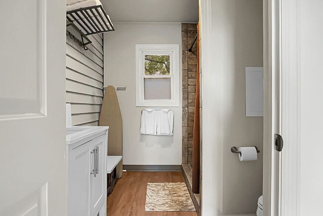 Building Photo - 7951 Doar Rd