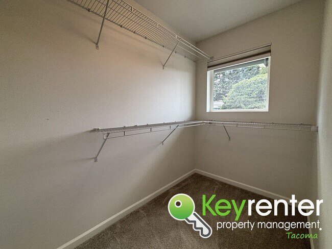 Building Photo - Stylish 4-Bedroom Home with Finished Basem...