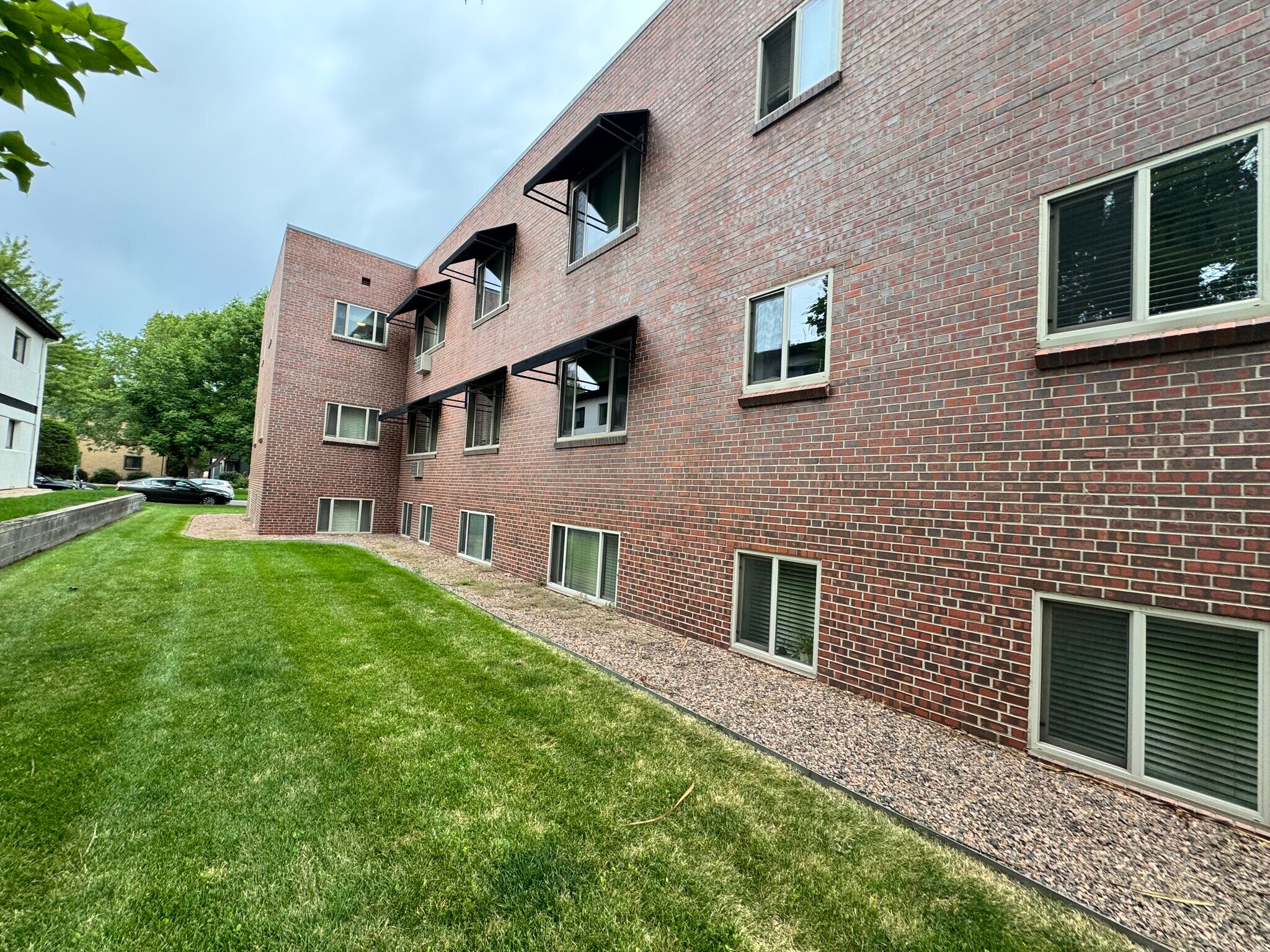 Building Photo - 2054 S Milwaukee St