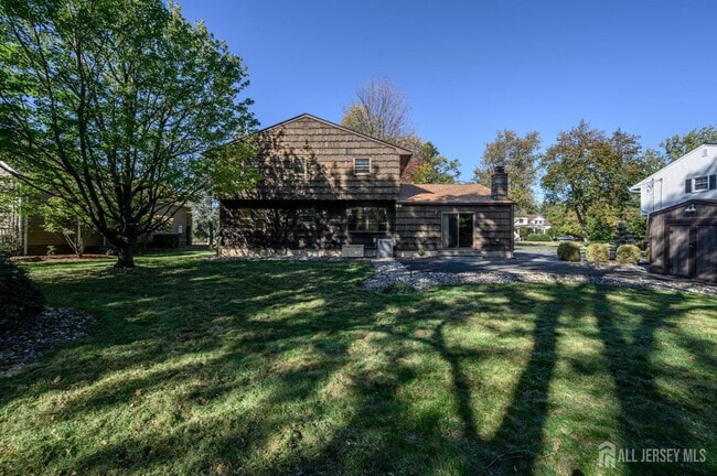 Building Photo - 3996 Park Ave