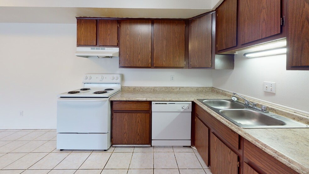 Building Photo - Whitehall Apartments