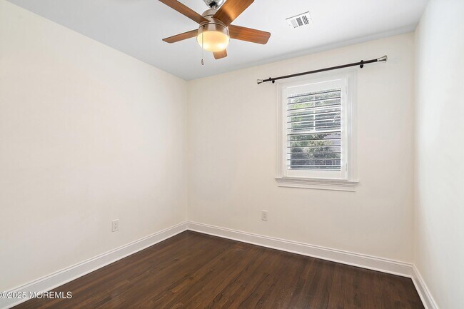 Building Photo - 20 Rustic Terrace