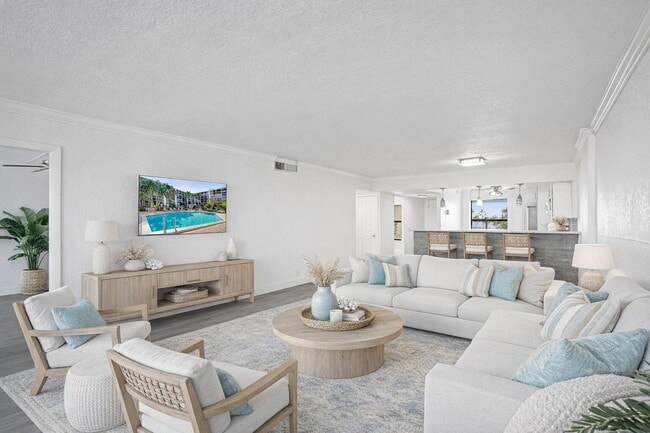 Building Photo - 1631 Riverview Rd