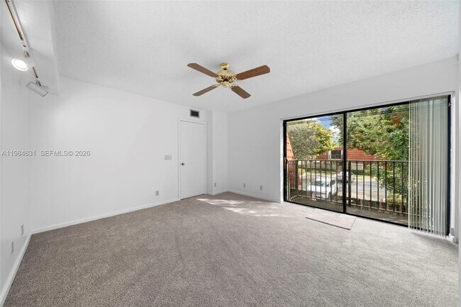 Building Photo - 713 NW 99th Cir