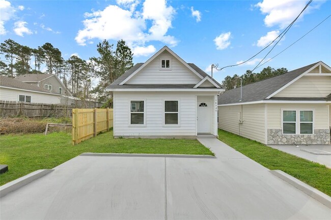 Primary Photo - 16884 Kempwood
