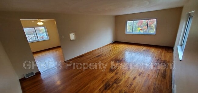 Building Photo - 5706-5708 Poketa Rd.