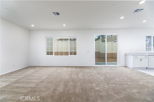 Building Photo - 9768 Solonia St