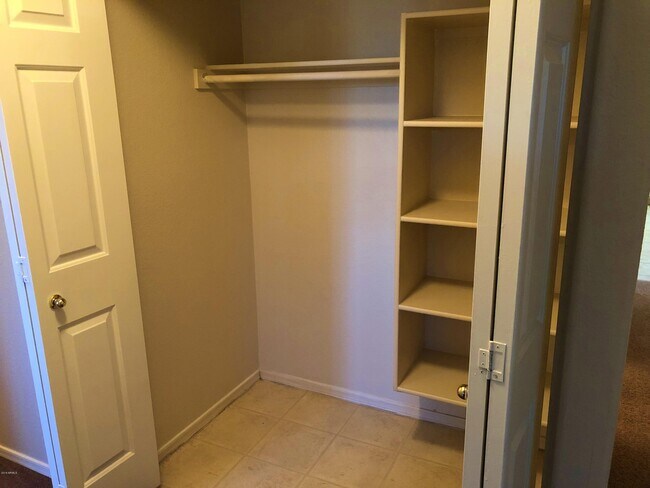 Building Photo - 1719 S Pinto Dr