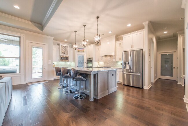 Building Photo - Sherwood Rental