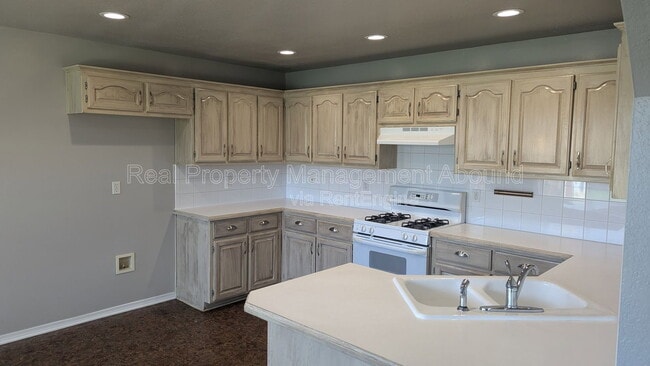 Building Photo - 11003 East 119th St N