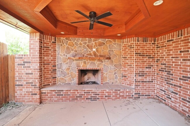 Building Photo - For Sale or Available with our Lease with Purchase Option Program!