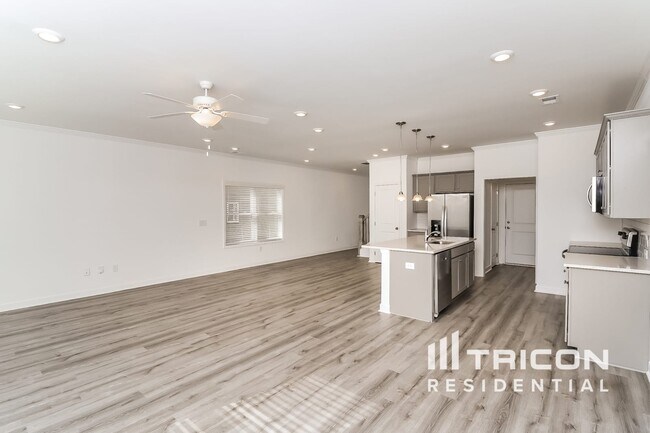 Building Photo - 178 E Rdg Wy