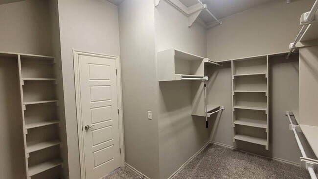 Building Photo - 8720 SW 66th Pl