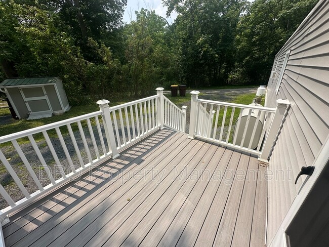 Building Photo - 11 Whitney Way