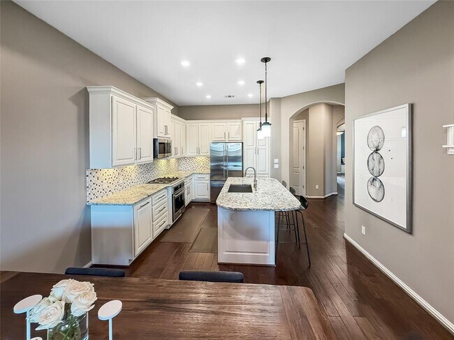 Building Photo - 116 Beneteau Dr