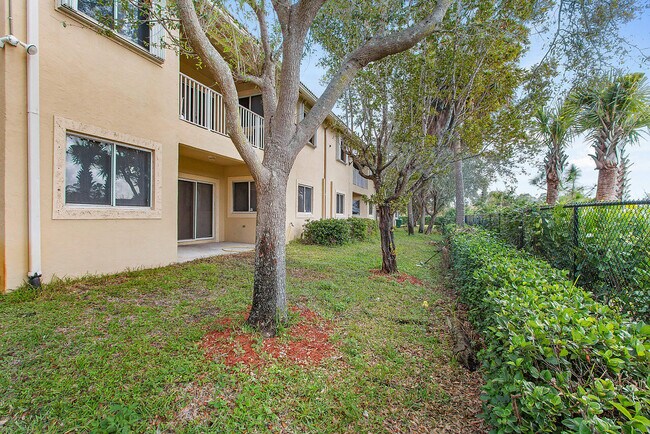 Building Photo - 8460 NW 40th St