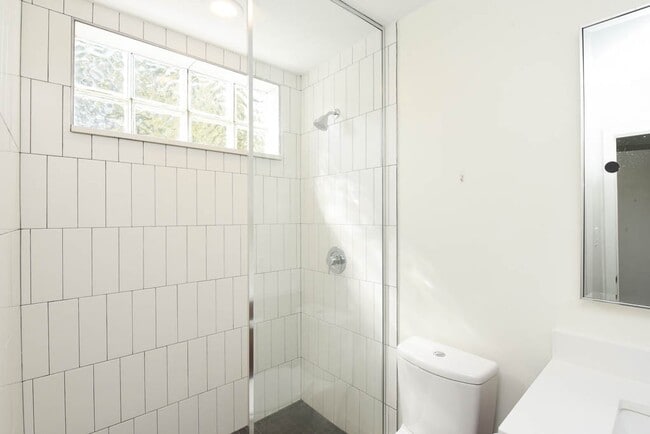 Building Photo - 959 W Grace St