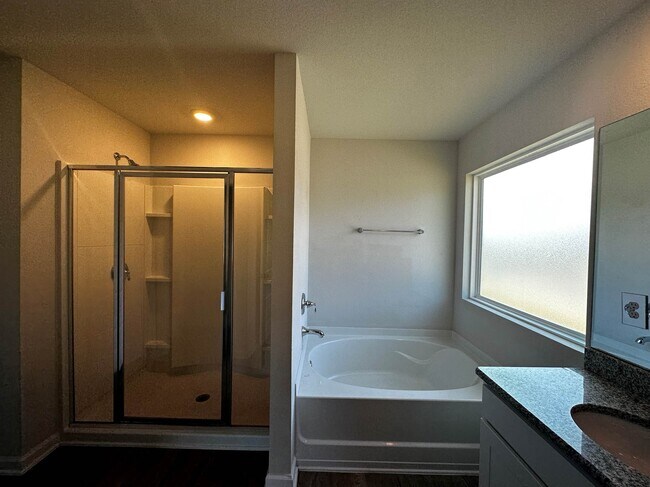 Building Photo - 24525 Alamitos Trace Dr