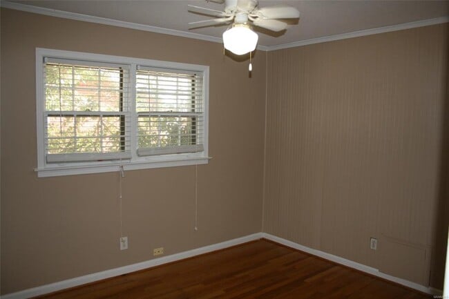 Building Photo - 3944 Johnstown Dr