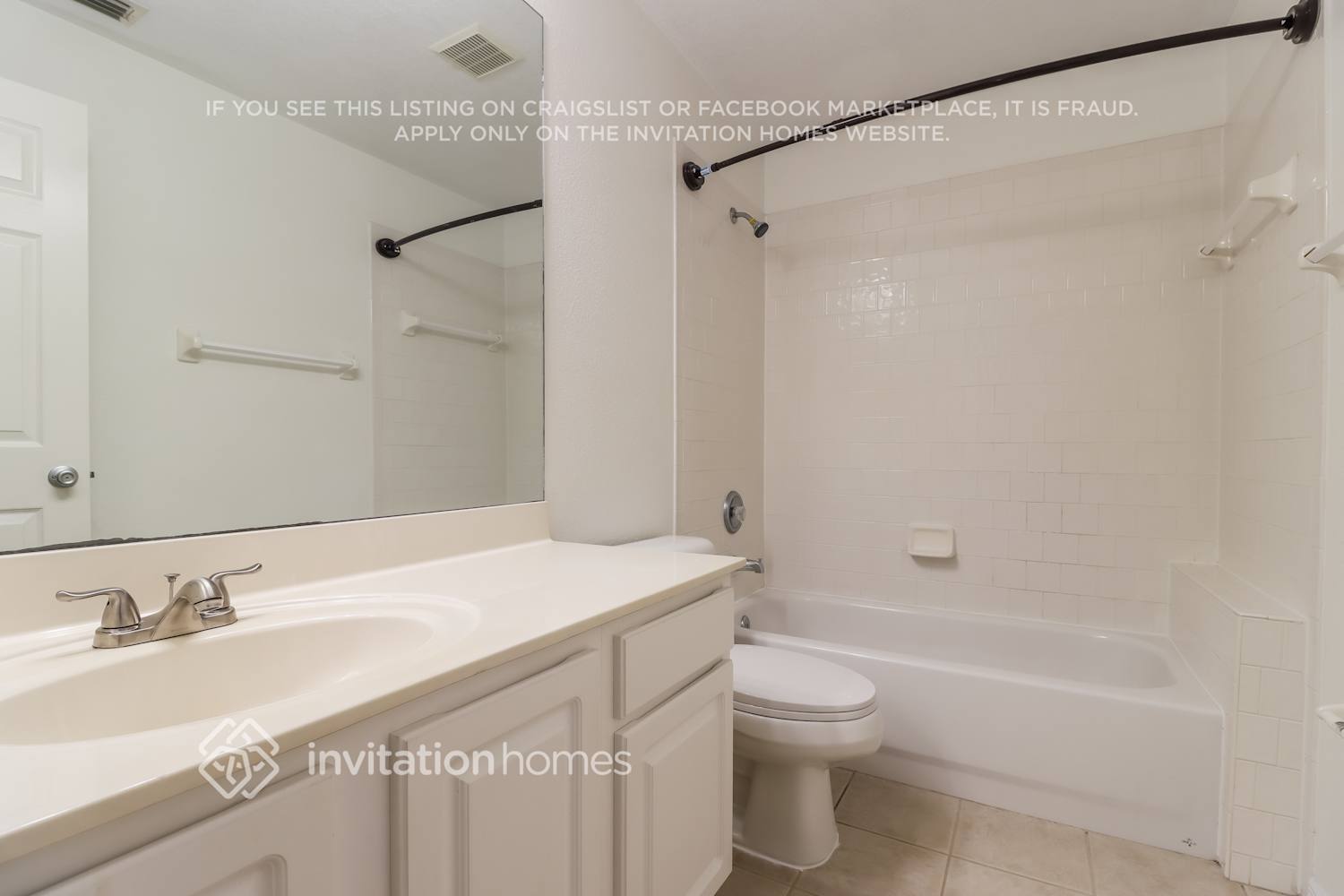 Building Photo - 19519 French Lace Dr