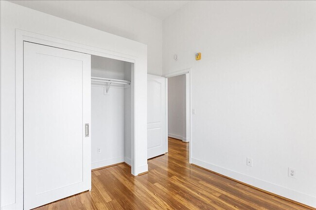 Building Photo - 6028 Old Quarry Loop