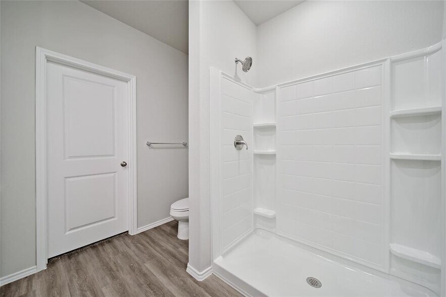Bathroom 2 - 16502 Piper Ln
