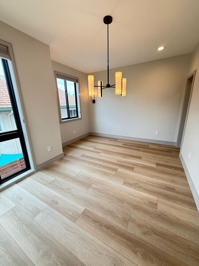 Building Photo - Brand new construction! 3 bedroom 3.5 bath end unit