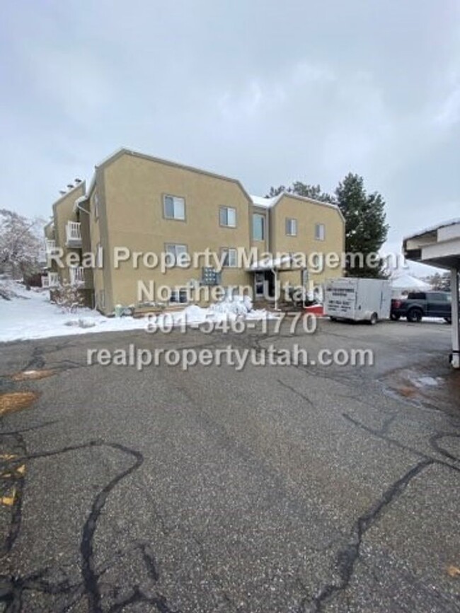 Building Photo - 2-Bedroom Condo in Ogden Coming Soon!