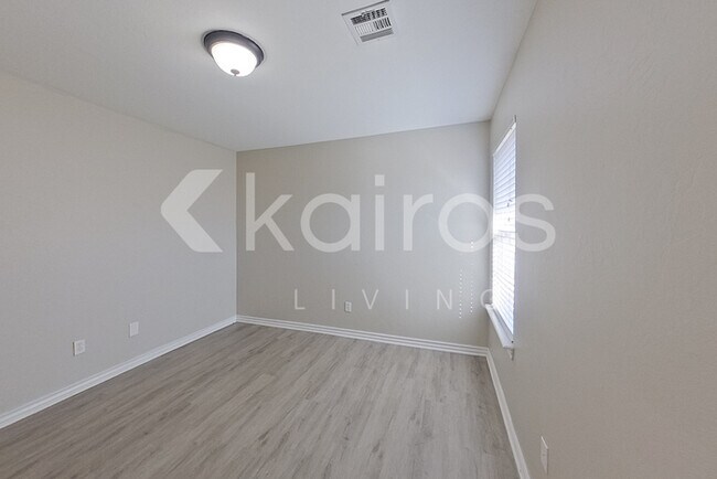 Building Photo - 4210 Syracuse St