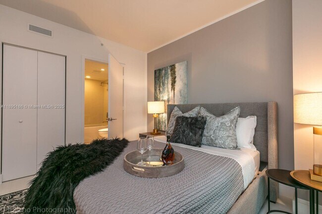 Building Photo - 1300 S Miami Ave