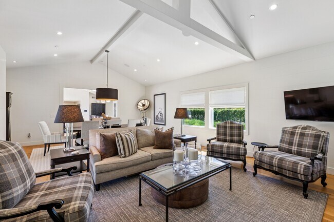 Building Photo - 760 Zinfandel Ln