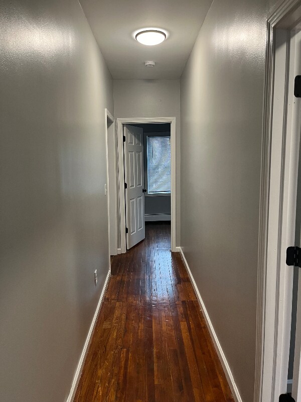 Building Photo - 19 Shepard St