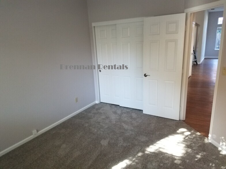 Building Photo - 105 Kilcairn Ct