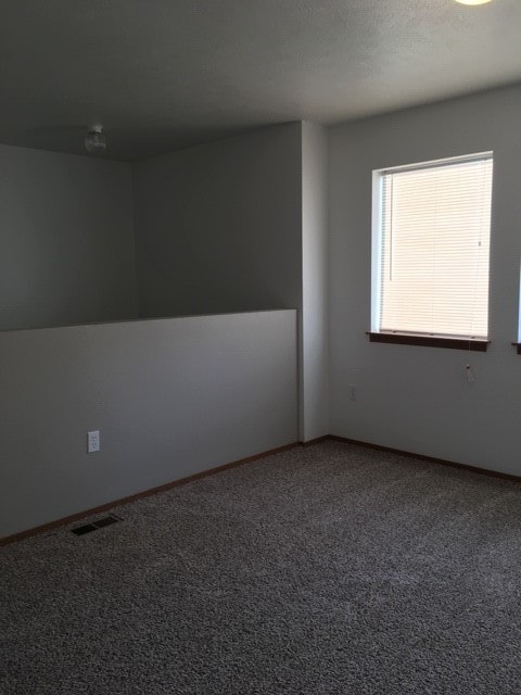 Building Photo - 1506 E Desmet Ave