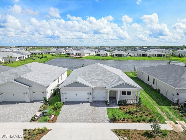 Primary Photo - 44300 Saddlewood Ct