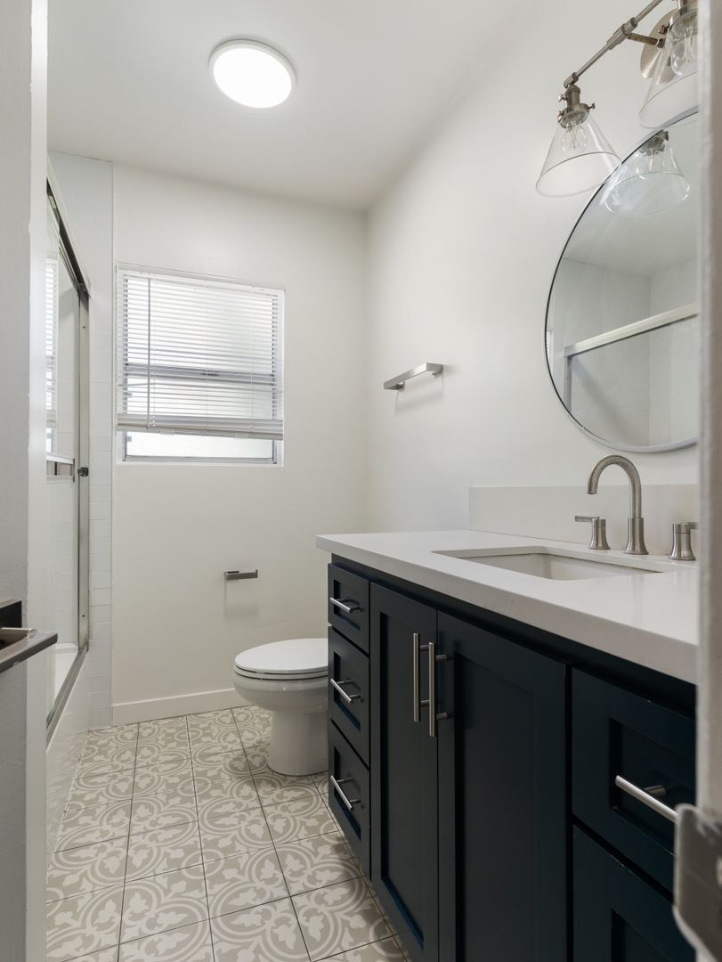 Building Photo - 936 Cedar Ave