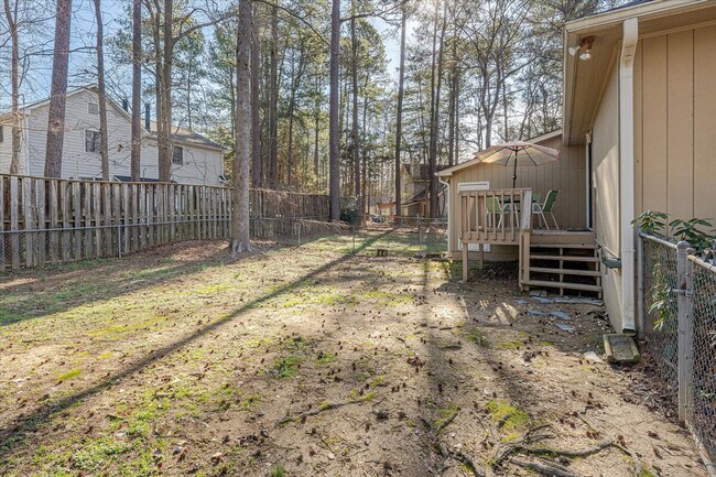 Building Photo - 2210 Wilshire Dr