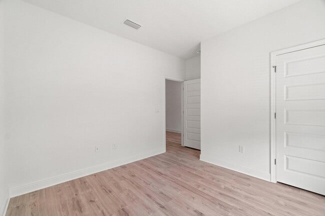 Building Photo - 201 JRS Wy