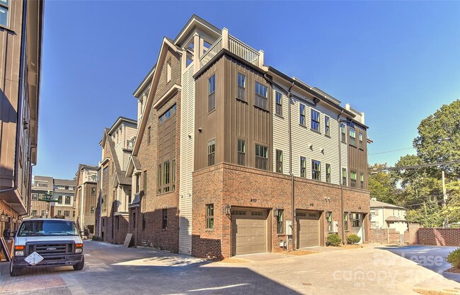 Building Photo - 4117 Selwyn Walk Ct